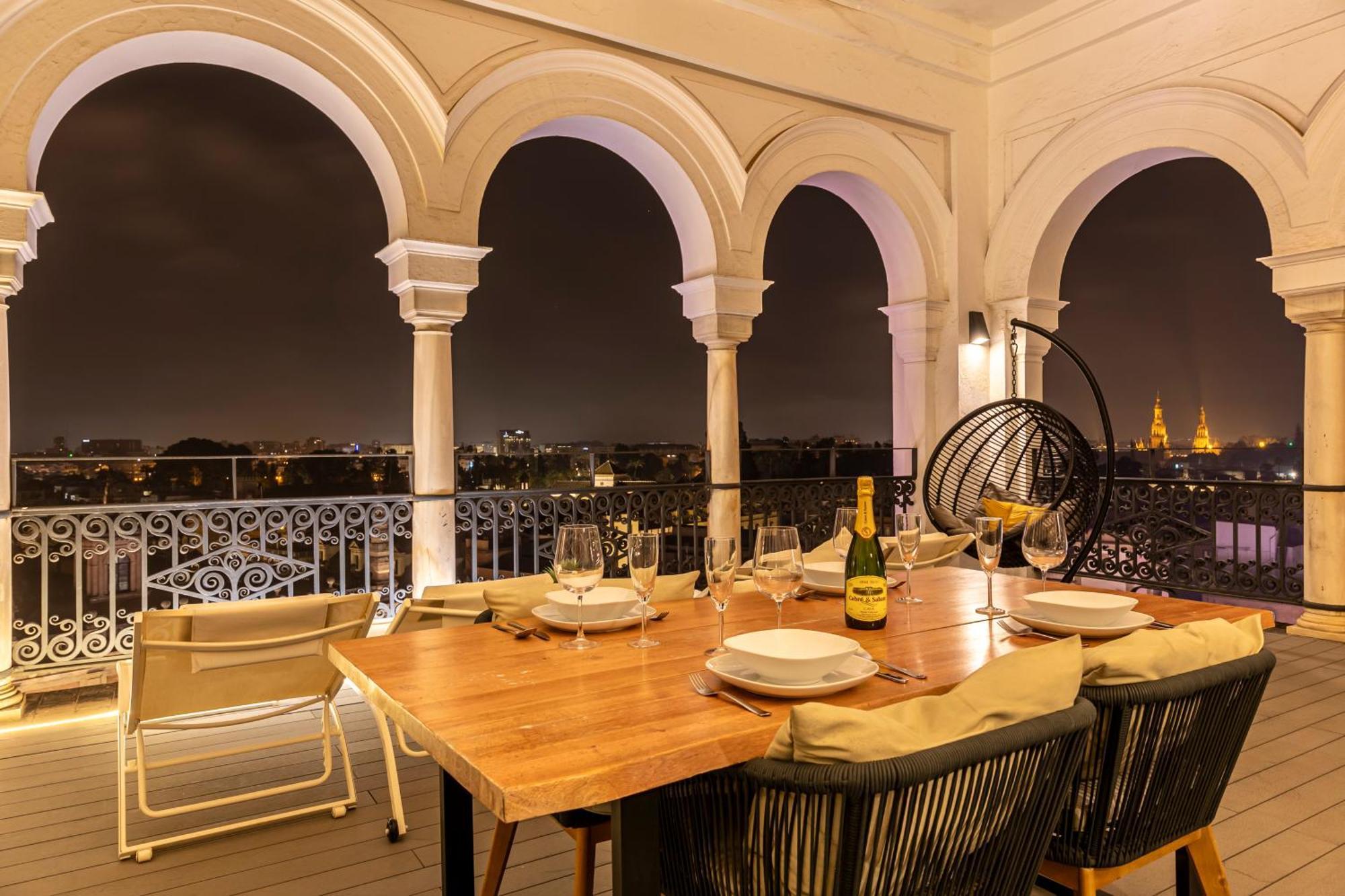 Isg Apartments The Most Exclusive Apartment In Sevillaparking Kültér fotó