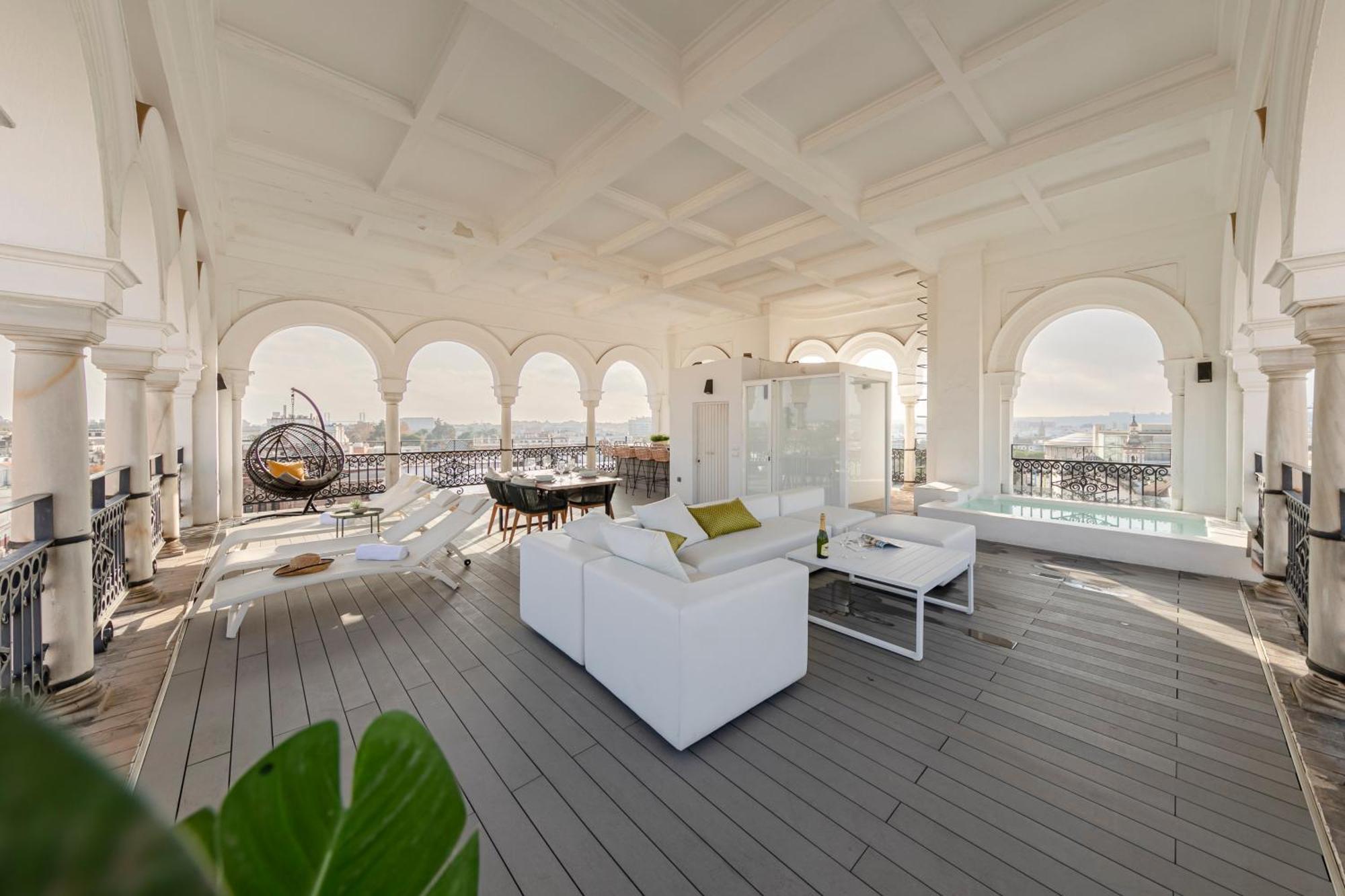 Isg Apartments The Most Exclusive Apartment In Sevillaparking Kültér fotó